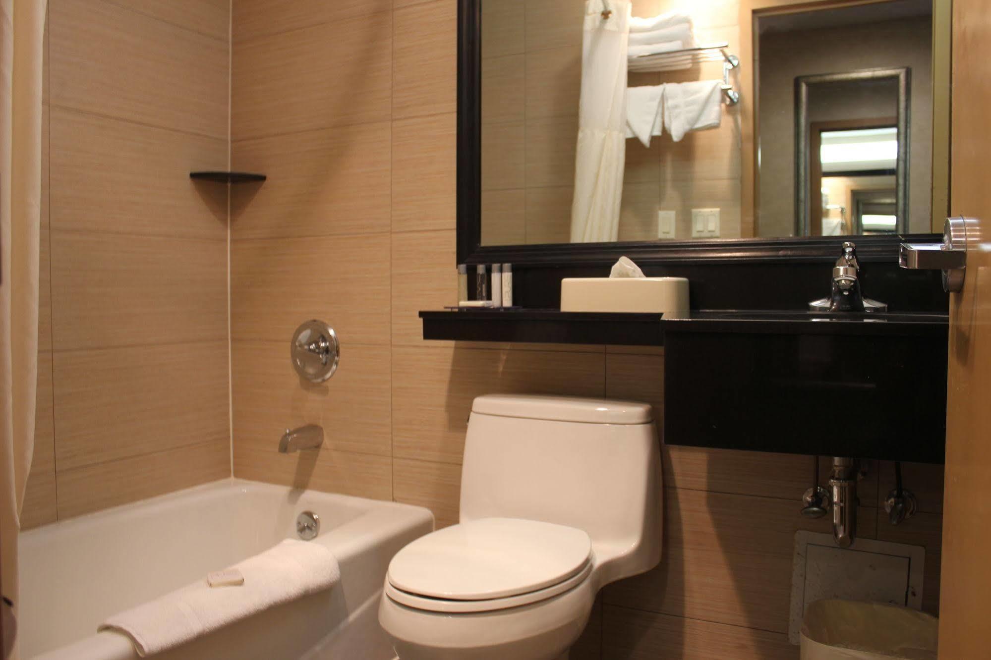Bellerose Inn Εξωτερικό φωτογραφία