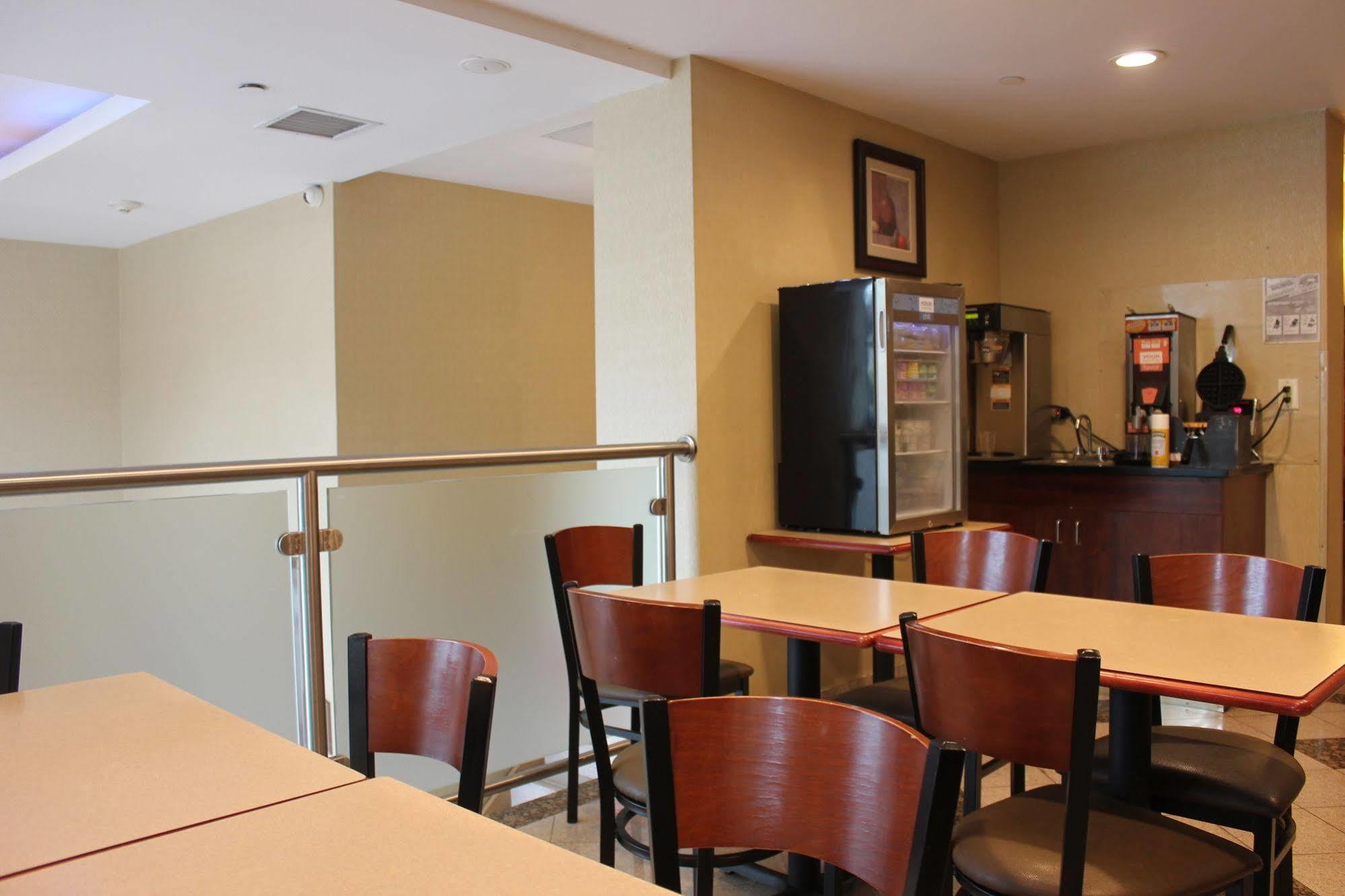 Bellerose Inn Εξωτερικό φωτογραφία